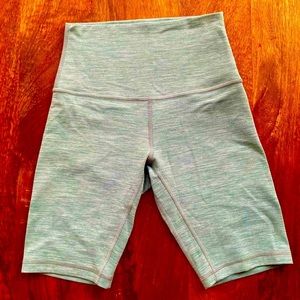 Lululemon legging shorts